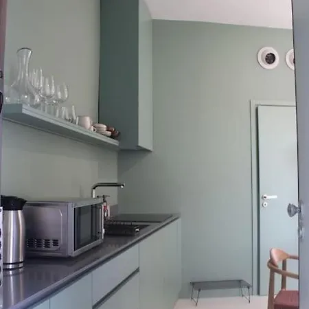 Penthouse With Private Rooftop And Hot Tub * Athens