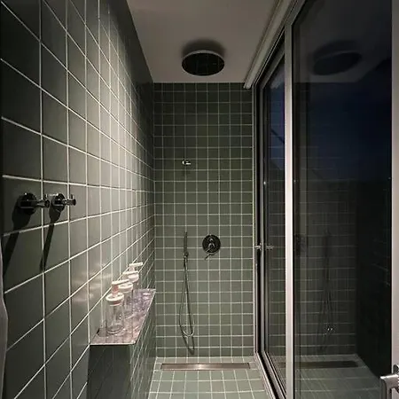 Penthouse With Private Rooftop And Hot Tub * Athens